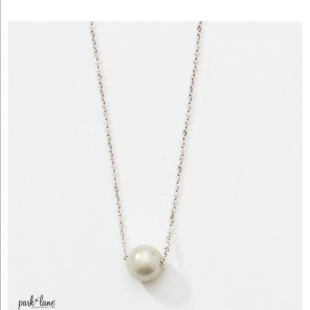 NWT Park Lane Matching Pearl Necklace/Earring Set